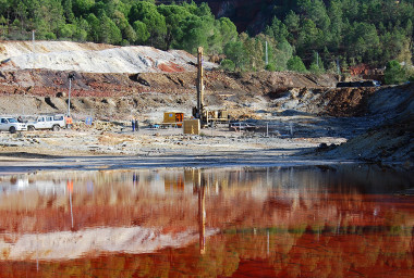 <p>Los cientÃ­ficos han perforado el subsuelo de riÃ³ Tinto y han encontrado cianobacterias a profundidas superiores a 600 metros. / SINC</p>