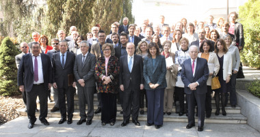 <p>La secretaria de Estado de Universidades, Investigación, Desarrollo e Innovación, Ángeles Heras Caballero, con los responsables de la fundación y adjudicatarios de Ayudas a la Investigación / Fundación Ramón Areces</p>